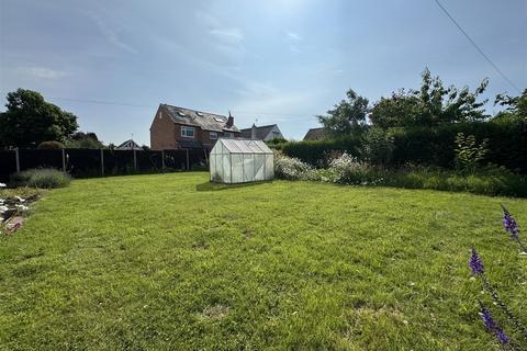 3 bedroom detached bungalow for sale, Grantham Road, Radcliffe-On-Trent, Nottingham