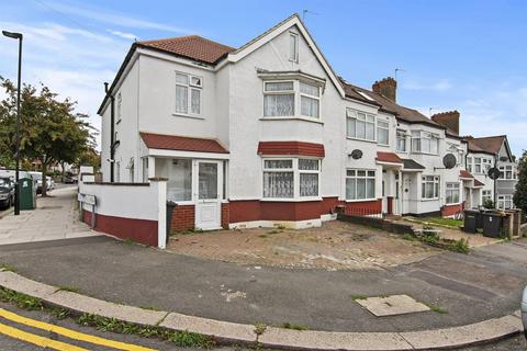 5 bedroom semi-detached house for sale, Norfolk avenue, Palmers Green, N13 6AL