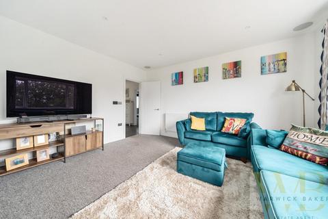 2 bedroom flat for sale, Kingston Broadway, Shoreham-By-Sea