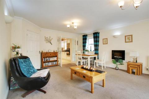 2 bedroom apartment for sale, Holywell Lodge, Enfield