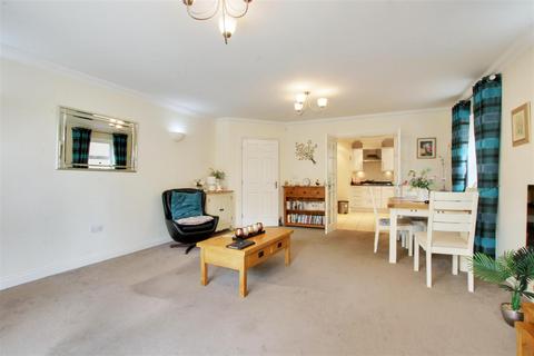 2 bedroom apartment for sale, Holywell Lodge, Enfield