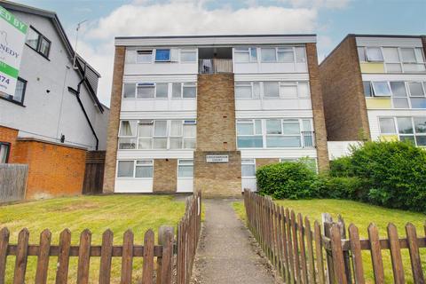 1 bedroom flat to rent, Crossbrook Street, Cheshunt