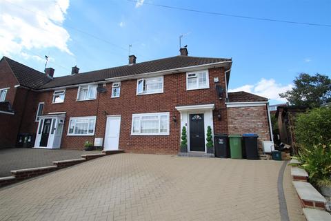 3 bedroom semi-detached house to rent, Lower Barn, Hemel Hempstead