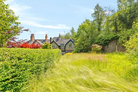 16 Brook Hill, Oxted, RH8 9LR