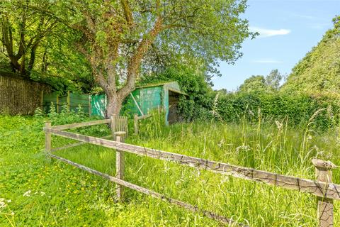 16 Brook Hill, Oxted, RH8 9LR