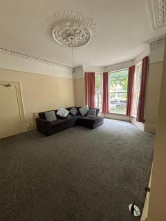 2 bedroom apartment to rent, Marlborough Avenue, Princes Avenue, Hull