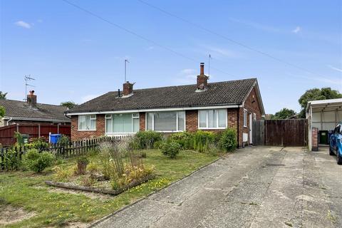 2 bedroom semi-detached bungalow for sale, Chedgrave Road, South Lowestoft