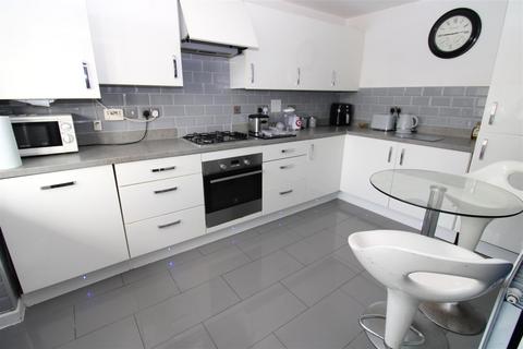 50 Benjamin Gray Drive, Littlehampton, BN17 7FA