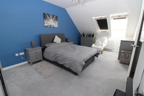 50 Benjamin Gray Drive, Littlehampton, BN17 7FA
