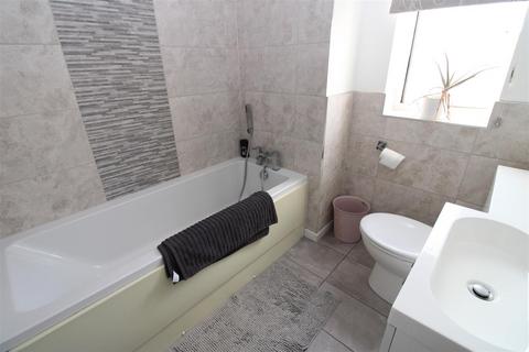 50 Benjamin Gray Drive, Littlehampton, BN17 7FA