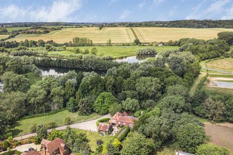 5 bedroom semi-detached house for sale, Playhatch Road, Sonning Eye, Reading