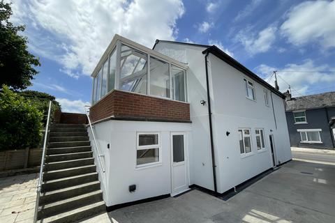 3 bedroom detached house for sale, Marlborough Road, Wroughton, Swindon