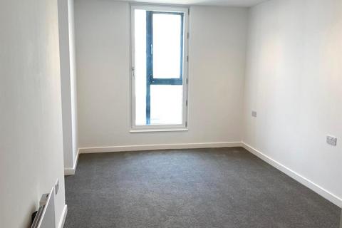 2 bedroom apartment to rent, Wharf Road, Manchester M17