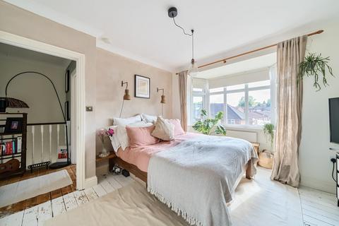 130 South Park Crescent, London, SE6 1JS