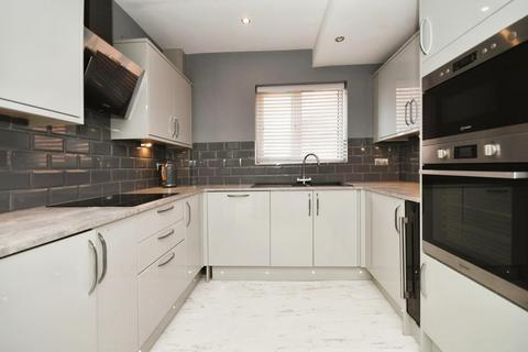 3 bedroom semi-detached house for sale, North Wingfield Road, Grassmoor, Chesterfield, S42 5ED