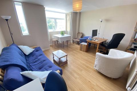 2 bedroom apartment to rent, Chesterton Road, Cambridge CB4