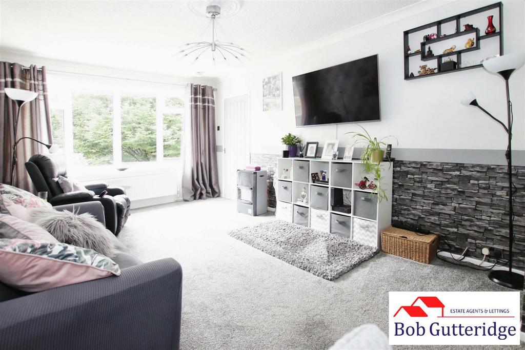 Lounge / dining room