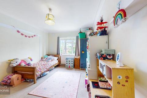 2 bedroom flat for sale, Sudbury Hill, Harrow On The Hill HA1