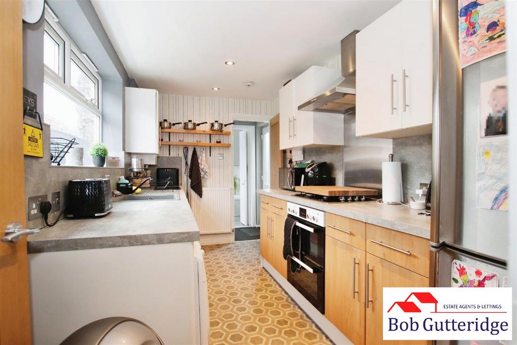 Fitted kitchen