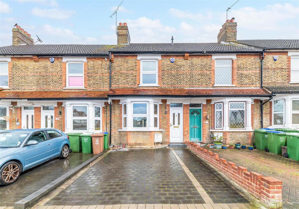 Woodside Road, Sidcup DA15 3 bed terraced house £2,250 pcm (£519 pw)