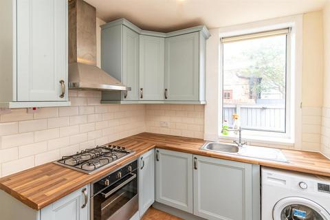 2 bedroom end of terrace house for sale, Roebuck Lane, Sale