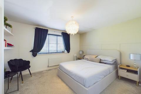 47 Atkyns Drive, Tuffley, Gloucester, GL4 0XY