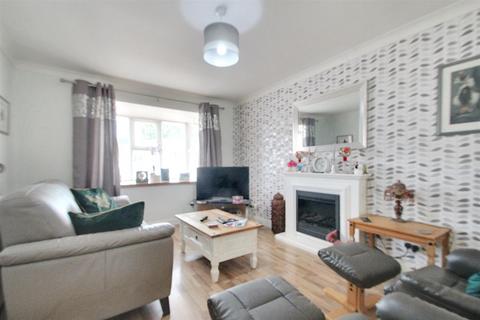 3 bedroom house for sale, Juniper Close, Worthing