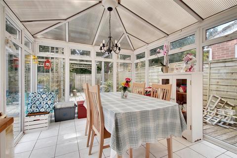 12 Juniper Close, Worthing, BN13 3PR