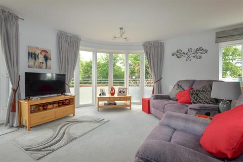 2 bedroom flat for sale, Manley Gardens, Bridgwater TA6