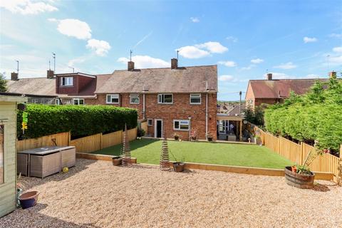 3 bedroom end of terrace house for sale, Bowley Road, Hailsham