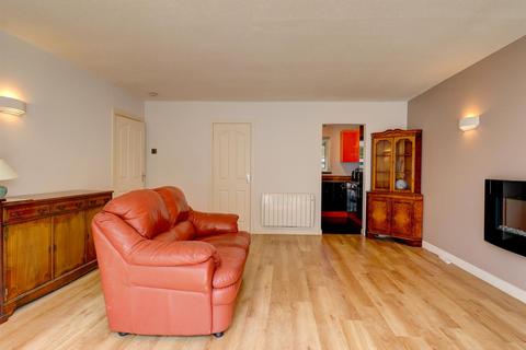 2 bedroom flat to rent, Dark Lane, Tiddington, Stratford-Upon-Avon