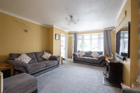 3 bedroom semi-detached house for sale, Oakley Drive, Wellingborough