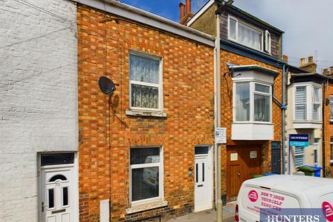 3 bedroom terraced house for sale, Hoxton Road, Scarborough