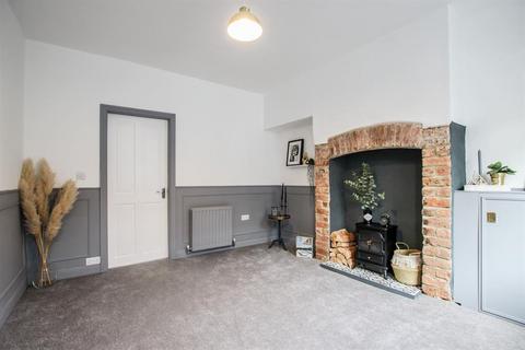 2 bedroom terraced house to rent, Albany Street, York