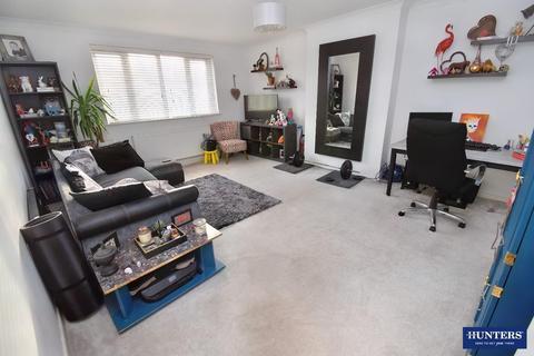 2 bedroom flat for sale, Bradgate Drive, Wigston