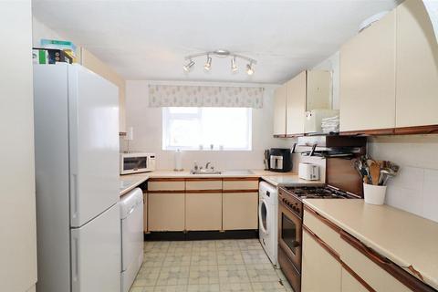 49 Torworth Road, Borehamwood, WD6 4EU