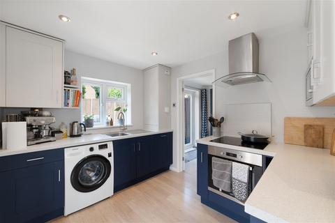 28 Bracken Bank, Ascot, SL5 8HP