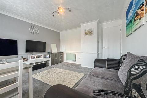 1 bedroom flat for sale, Barnwell Drive, Hockley SS5