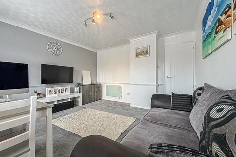 107 Barnwell Drive, Hockley, SS5 4UZ