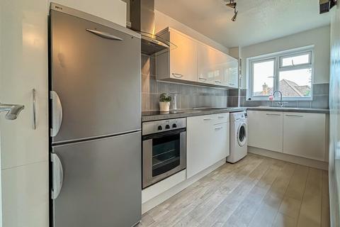 107 Barnwell Drive, Hockley, SS5 4UZ