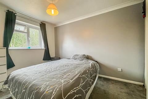 107 Barnwell Drive, Hockley, SS5 4UZ