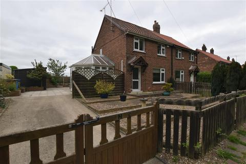 2 bedroom semi-detached house to rent, Chapel Garth, Arram, Beverley