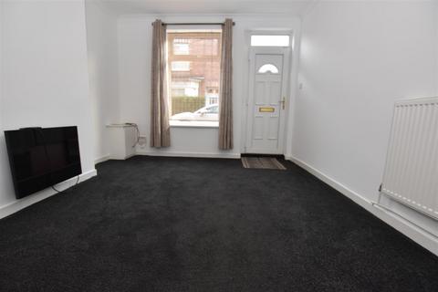 2 bedroom terraced house to rent, Florence Avenue, Hessle