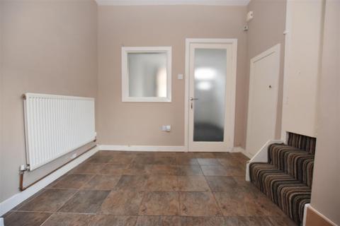2 bedroom terraced house to rent, Florence Avenue, Hessle