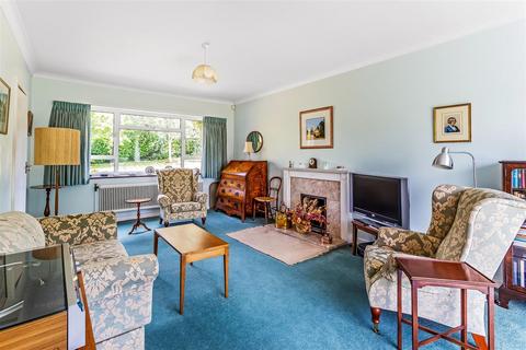 16 Ralliwood Road, Ashtead, KT21 1DE