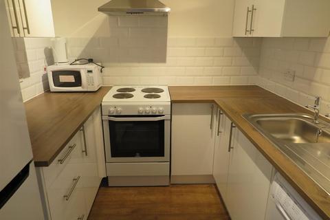 2 bedroom apartment to rent, Sterling Gardens, New Cross