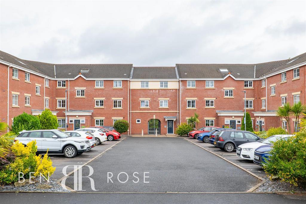 Brampton Drive, Bamber Bridge 2 bed flat to rent £725 pcm (£167 pw)