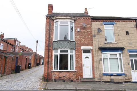 2 bedroom end of terrace house for sale, Willow Road East, Darlington