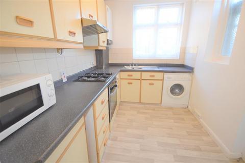 3 bedroom house to rent, Belvedere Avenue, Ilford
