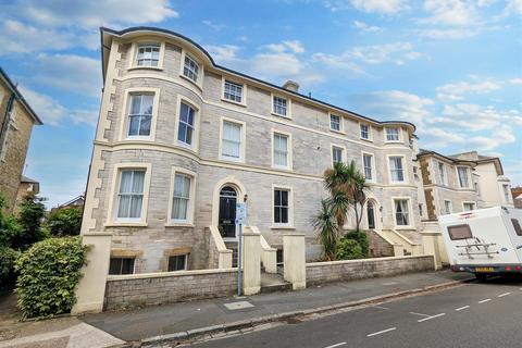 2 bedroom apartment to rent, The Strand, Ryde, PO33 1JF